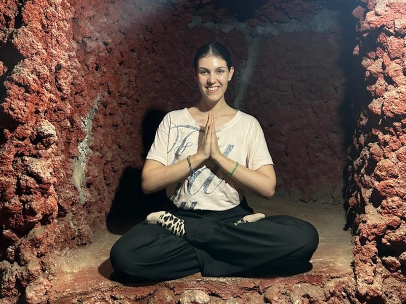 From a small town to a global audience: teaching yoga online with confidence